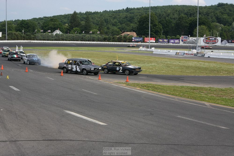 Illustration for article titled The 24 Hours Of LeMons New England 2009 Über Gallery, Part 5